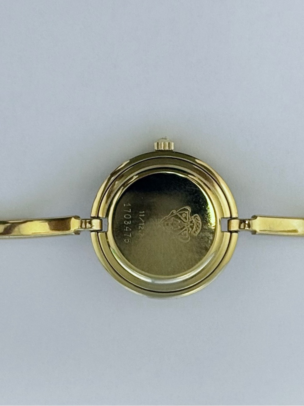 Vintage Gucci Bezel Watch • Swiss Made • Gold Tone • 3 Extra Bezels - Picture 7 of 11